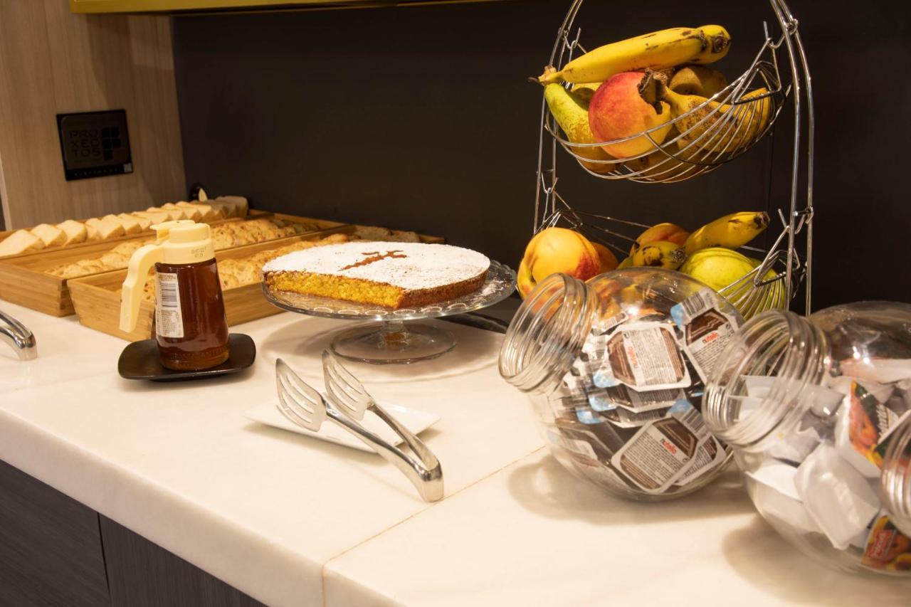 Hotel Lux Santiago 3*