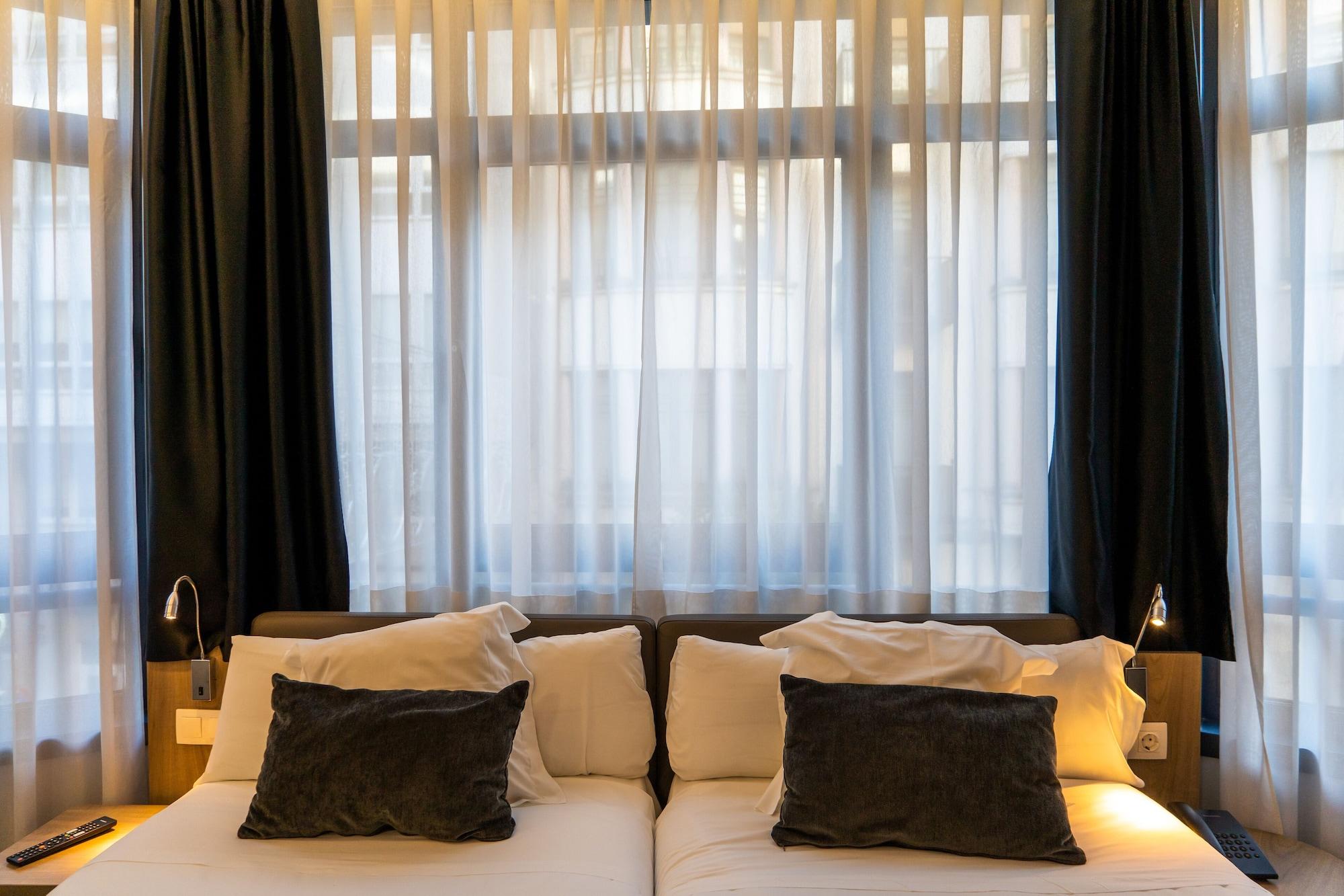 Lux Santiago 3*